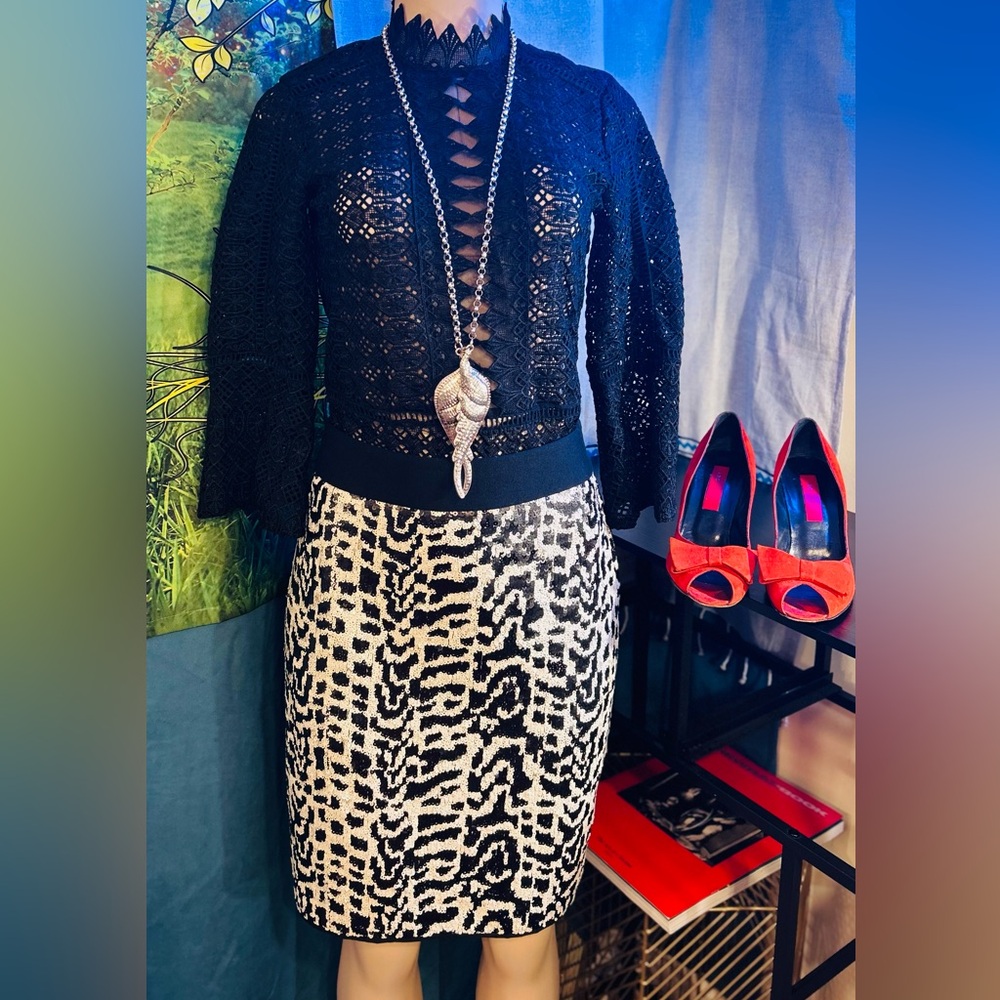 The Limited: Black & White Animal Print Sequin Lined Pencil Skirt - Picture 1 of 9